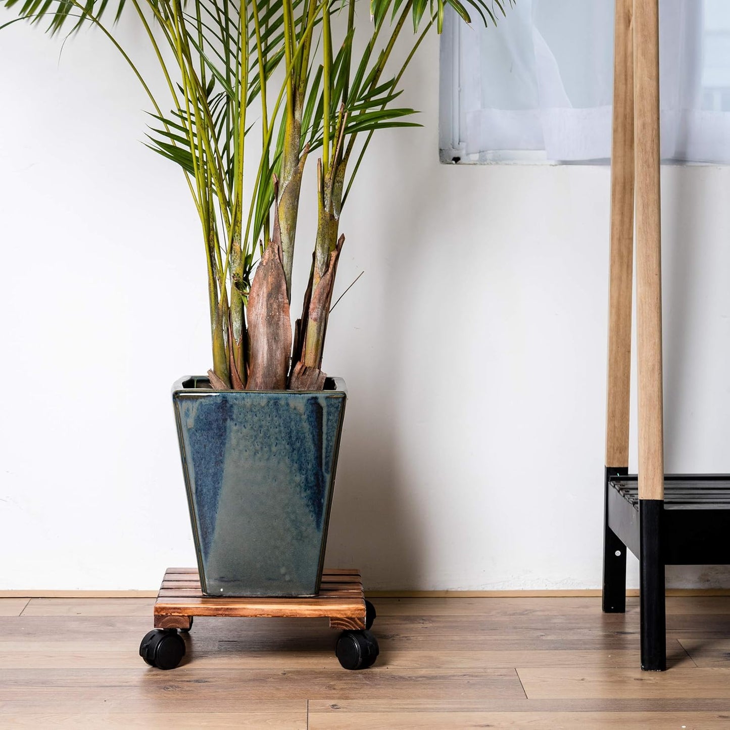 Wooden Plant Roller Stand with Lockable Wheels Caddy Planter Trolley